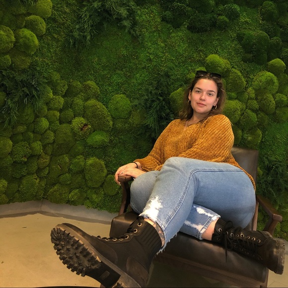 Meet your Posher, Emil - Picture 1 of 1